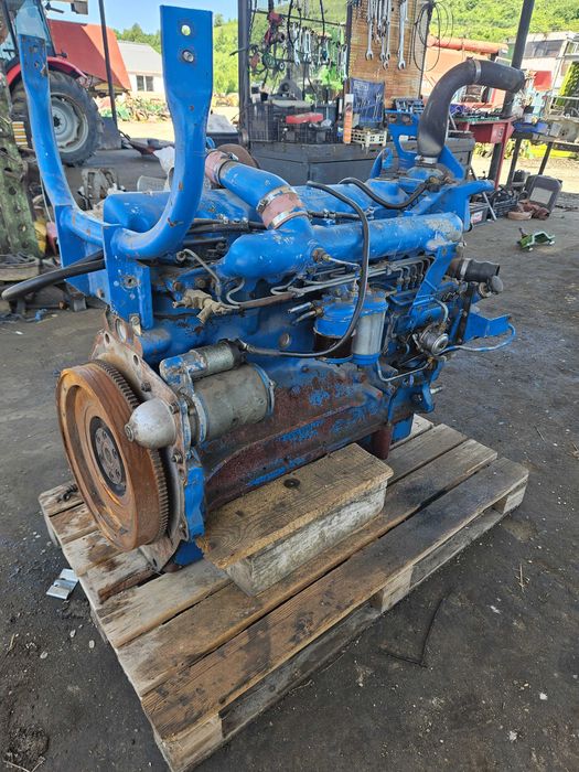 Motor 6 cilindrii tractor Ford E6NN-6015-EA