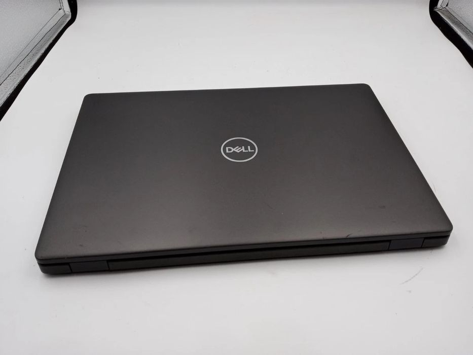 Лаптоп DELL Latitude 5400 Touch Screen 14" FHD i5-8365U / 16GB RAM / 2