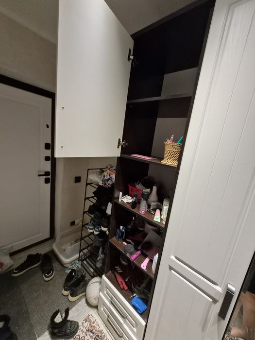 Продам шкаф 7 дверный.