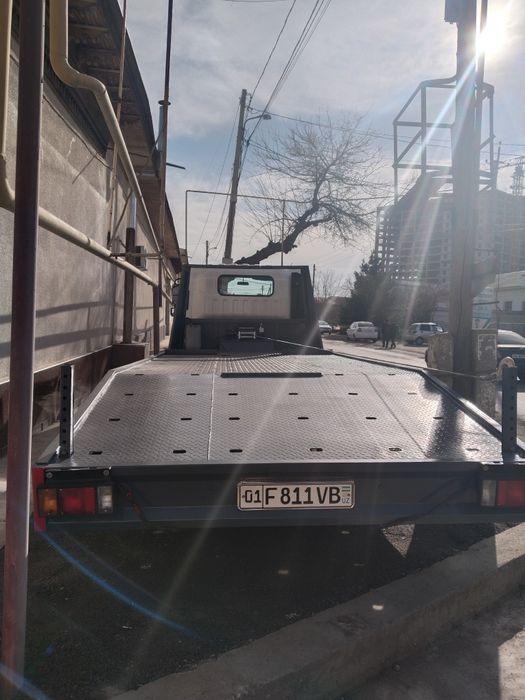 Evakuator platforma sotiladi yangi