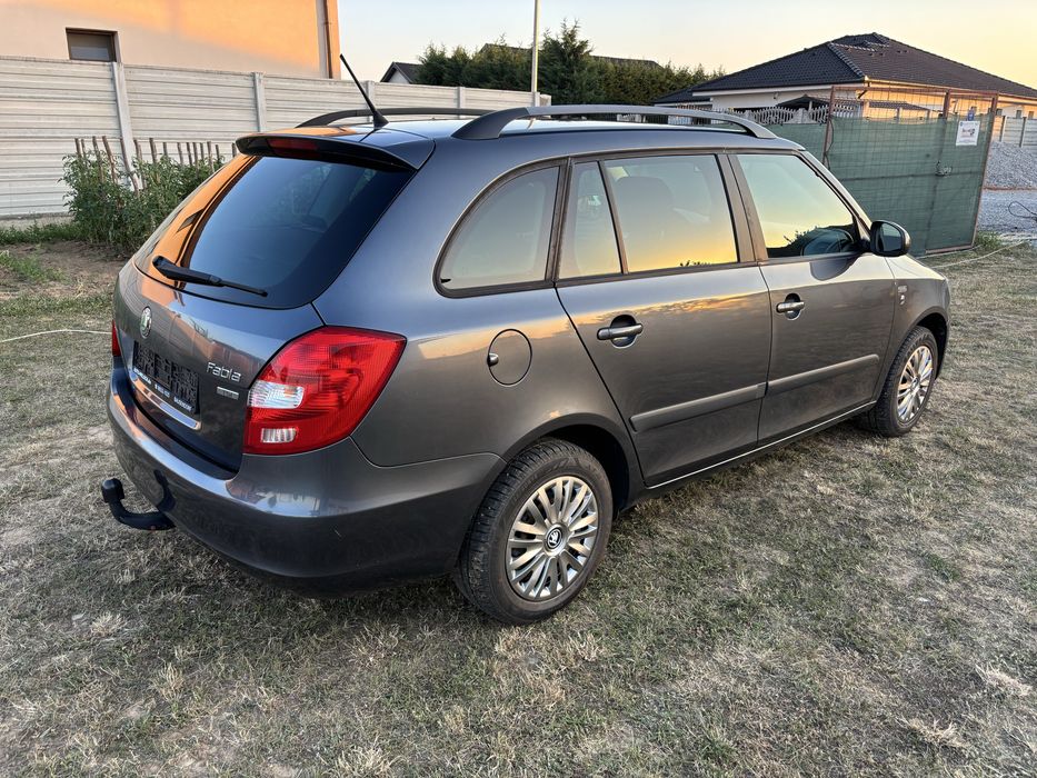 SKODA Fabia 2011 — imagine 4