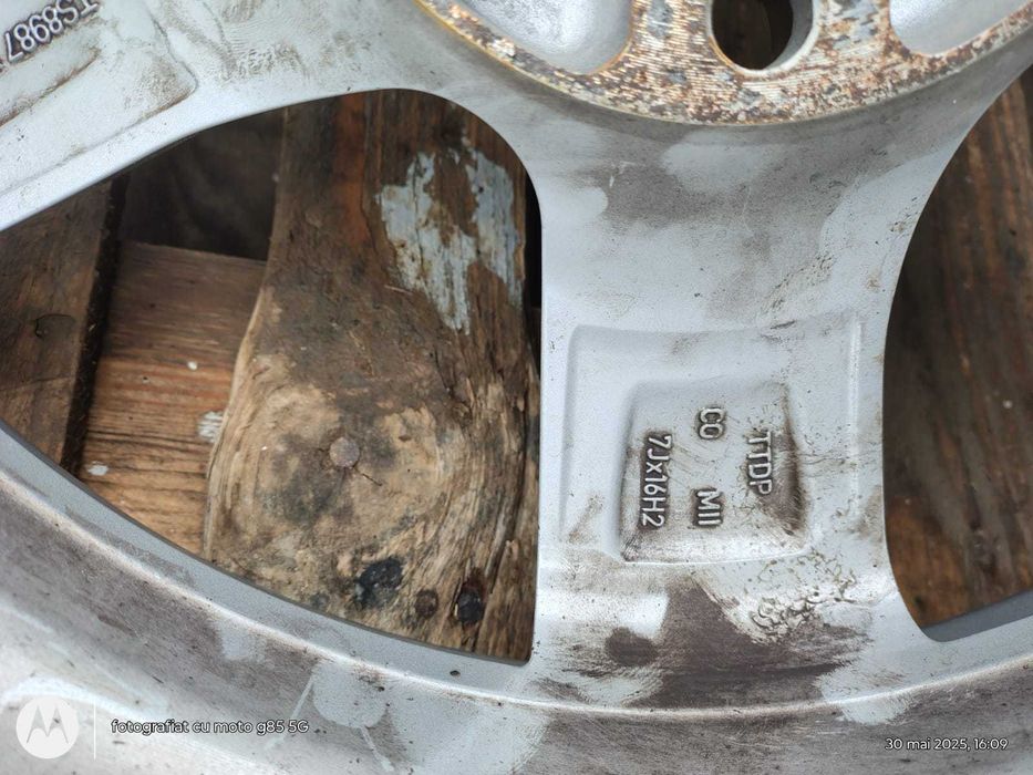 Jante aliaj 16 zoll marca Dezent, gama Dacia Duster, Mazda, Kia, etc,