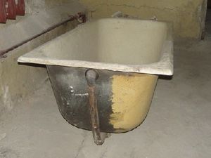 Продам ванную срочно чугун