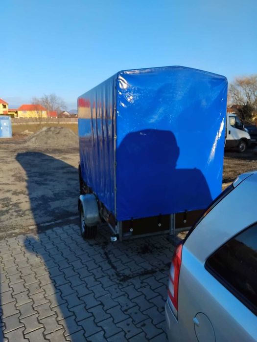 Remorcă 750kg adusa pe roti