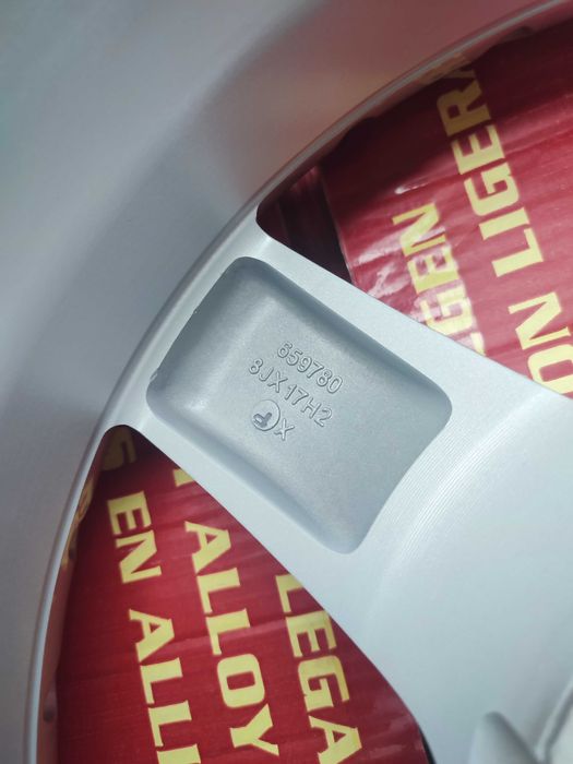 Джанти MOMO 5х112/17 ет35 8J.