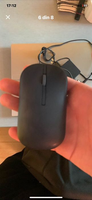 !Vând laptop asus vivobook 15 1600 lei!