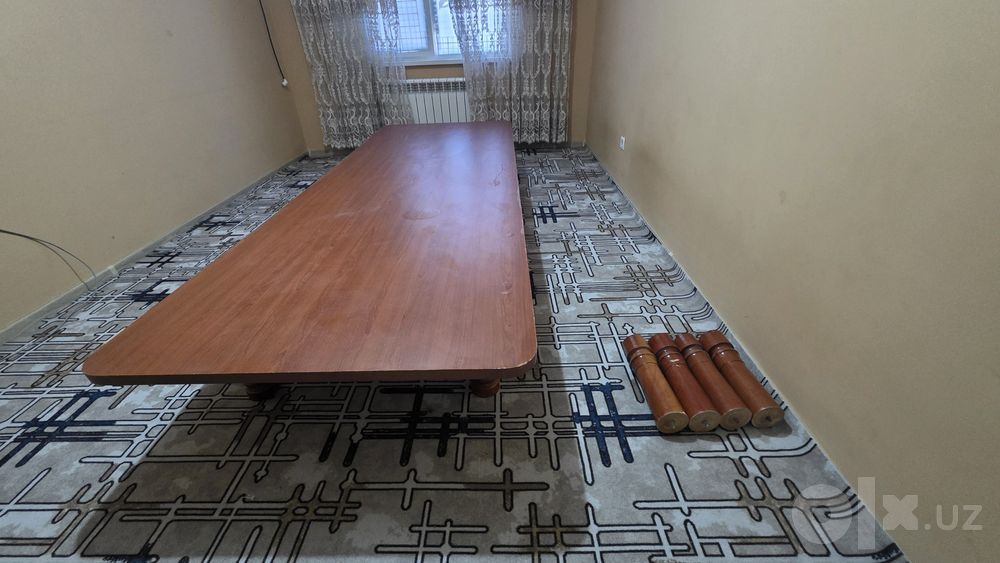 Stol va 5 ta stullar sotiladi