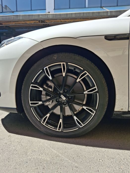 Geely galaxy e8 2024