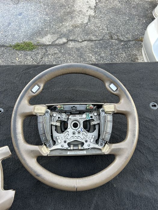 Волан БМВ Е65 за боя 7 серия