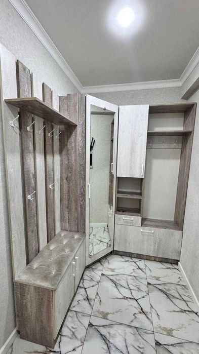 Шкаф в прихожую, угловой