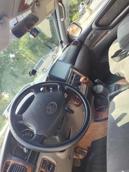 Продам автомобиль Toyota Land Cruiser 105