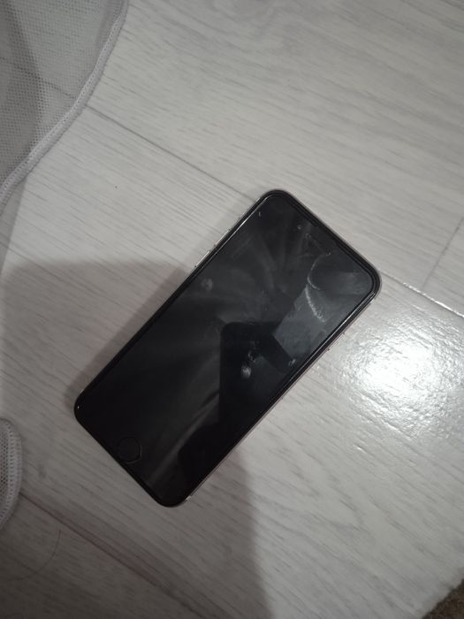 продаёться айфон 7