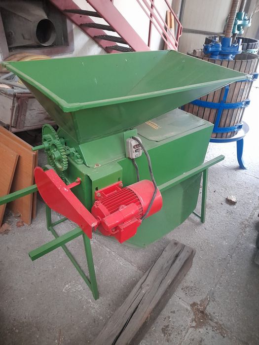 Desciorchinator struguri