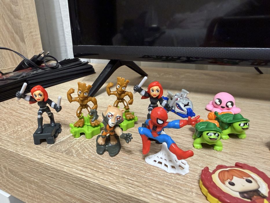 Киндер игрушки (новые)