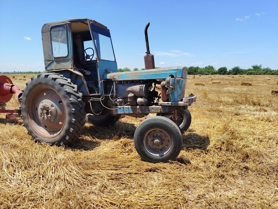 T28 traktor sotiladi xolati yaxshi xechqayerida kamisi yoq