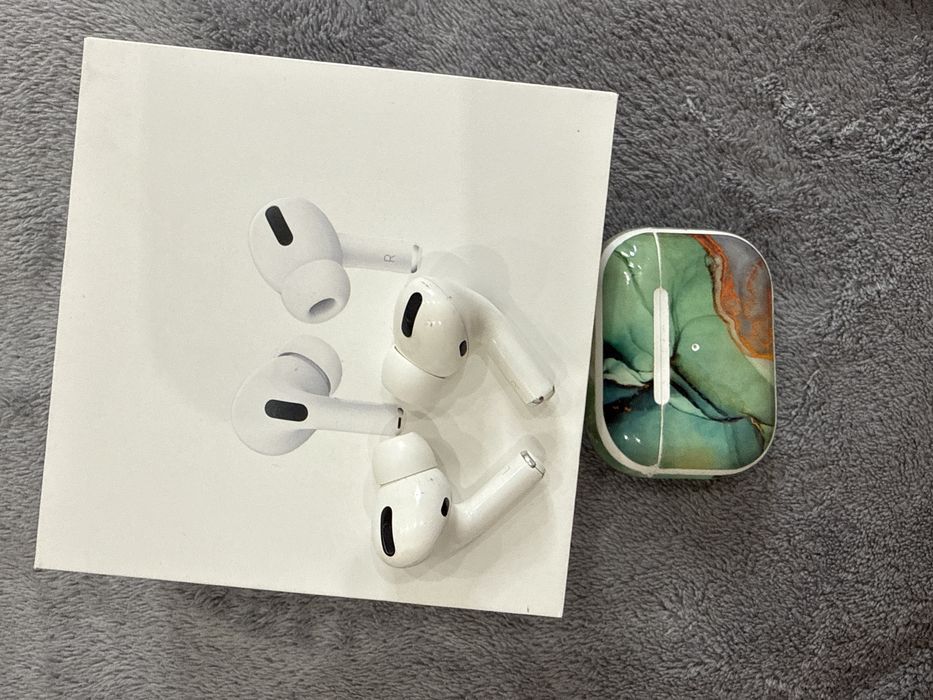 Air pods Pro в бронепленке