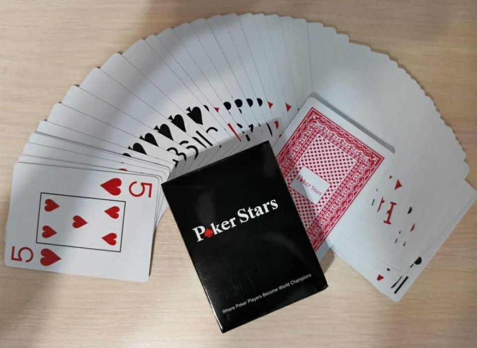 Карты игральные пластиковые