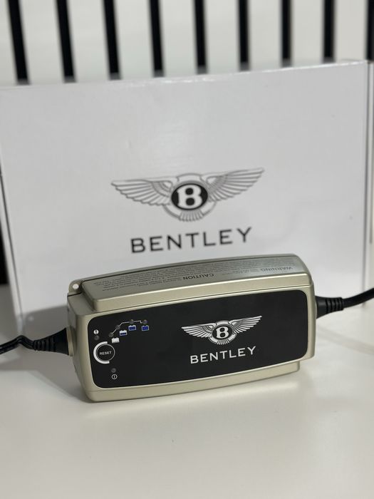 Redresor Baterie 12V Bentley 110V Trickle Chargher Intretinere Baterie 110 Volti