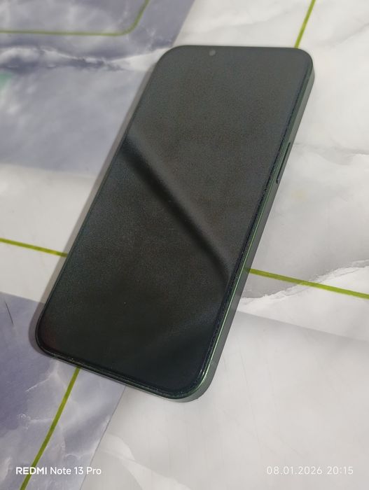 iPhone 13 зелёный