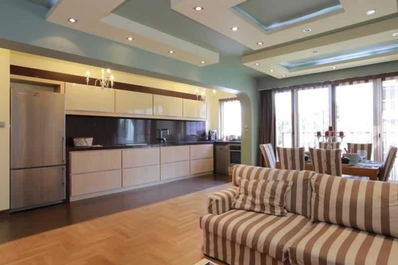 Продава се Тристаен апартамент в София, Изгрев - 120 кв.м за 1267 €/кв.м - Снимка #7