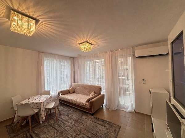 Продава се Двустаен апартамент в к.к. Слънчев бряг - 60 кв.м за 1325 €/кв.м - Снимка #1