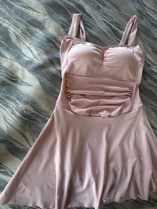 Продам новый купальник