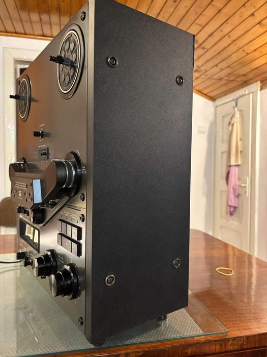 AKAI 635D , in stare perfecta de functionare .
