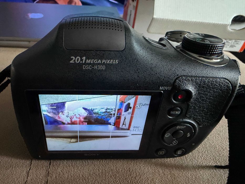 Sony H300 нов фотоапарат с 20 мегапиксела с 35 оптичен зуум