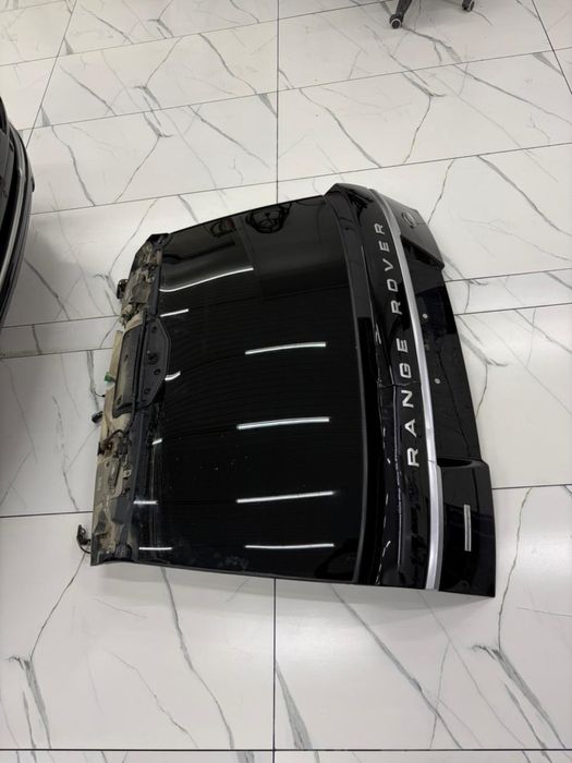 Крышки богажника Range Rover L405 деффект