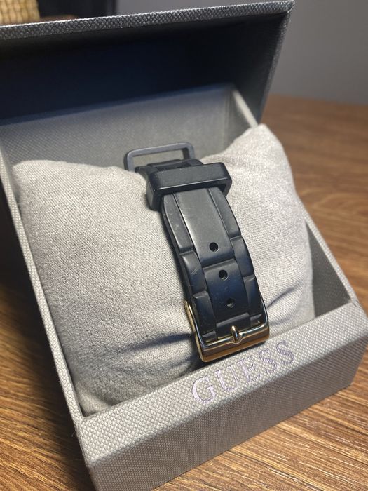 Ceas Guess dama curea Silicon