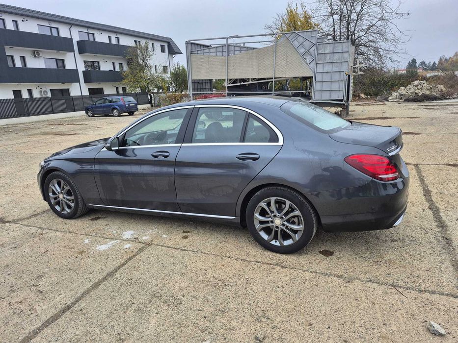 Mercedes-Benz C200D W205