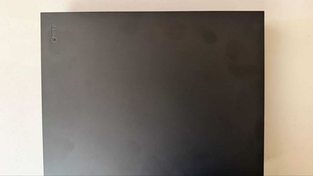 Xbox  One X 1TB+Controller