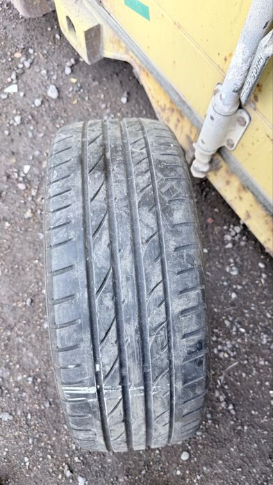 Шина. 195/45R16 аааааааа