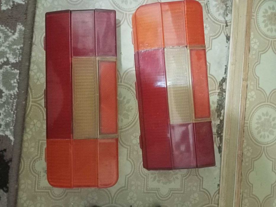 стекла на задние фонари.жигули ваз 2106