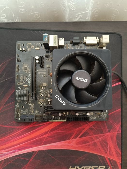 Vând Kit AM4: Ryzen 5 1600X + Placă de bază ASRock + Cooler Prism