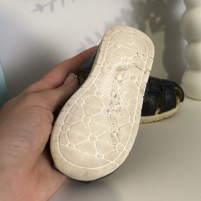 сандали Колев и Колев