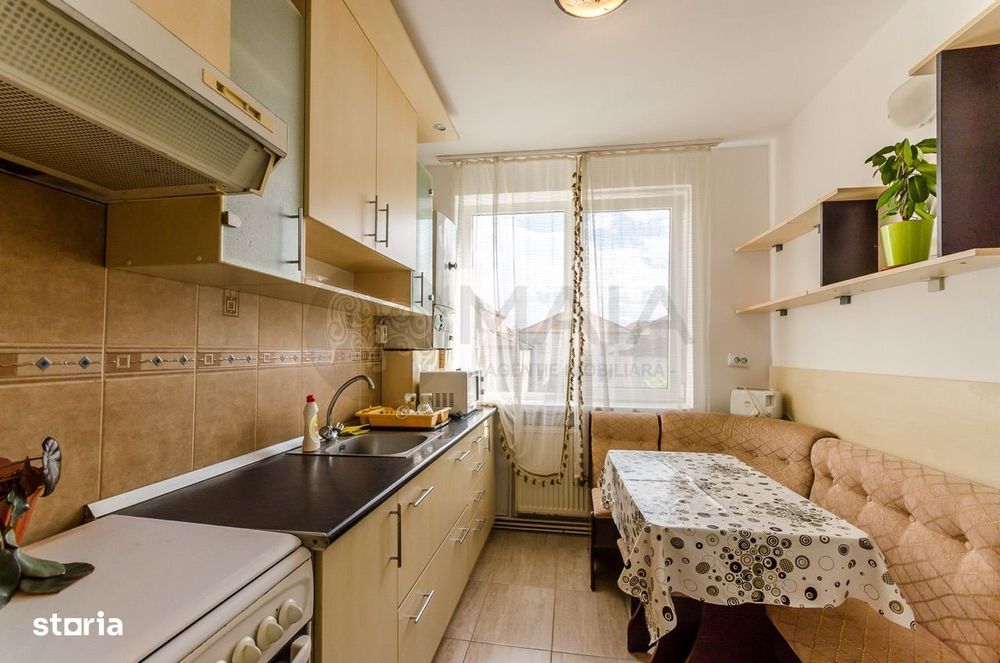 Apartament 3 camere, et 4, zona Centru-Politie