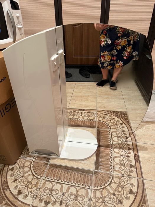 Продается ванный гарнитур в отличном сомтояния