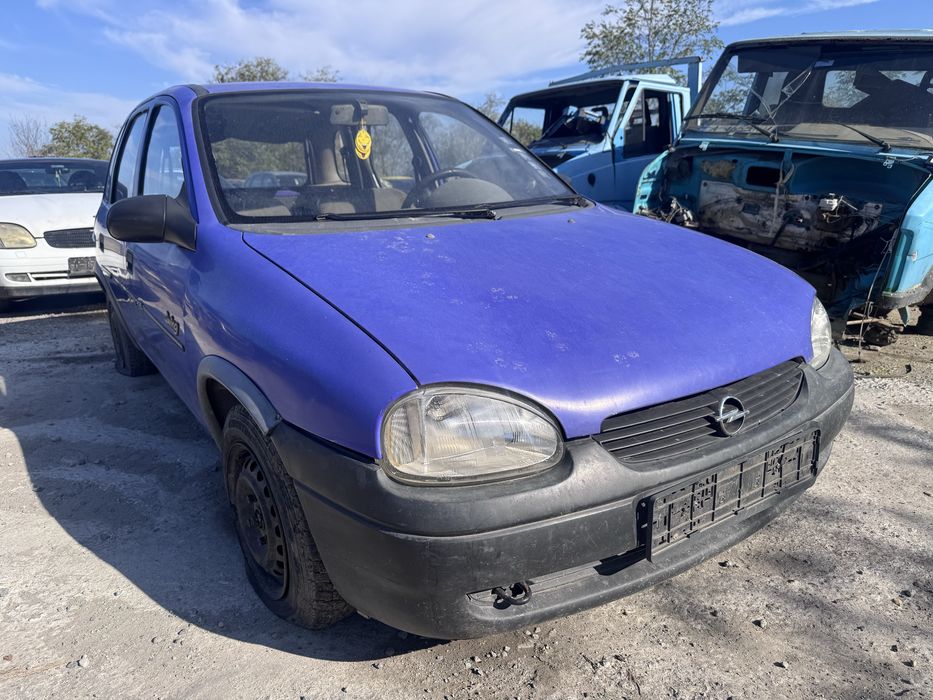 Opel Corsa b 1.2i 45hp 1994г На Части
