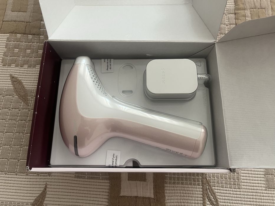 Фотоепилатор Philips Lumea Prestige