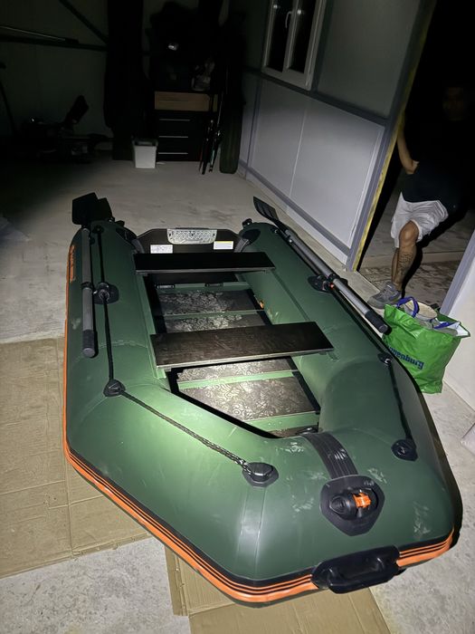 Barca kolibri noua