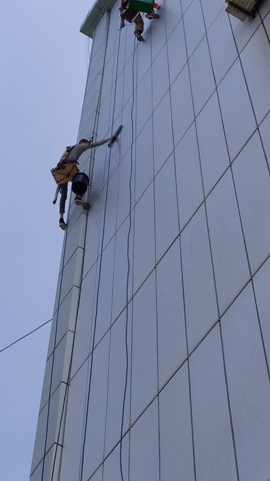 Мойка окон, фасада, Украшение фасада, дюралайт, ойна йувиш, альпинисты