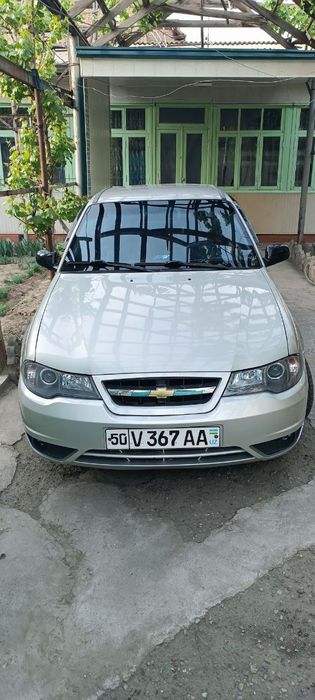 Neksiya 2 bir qoʼl salondan olingan 2010 yil radnoy