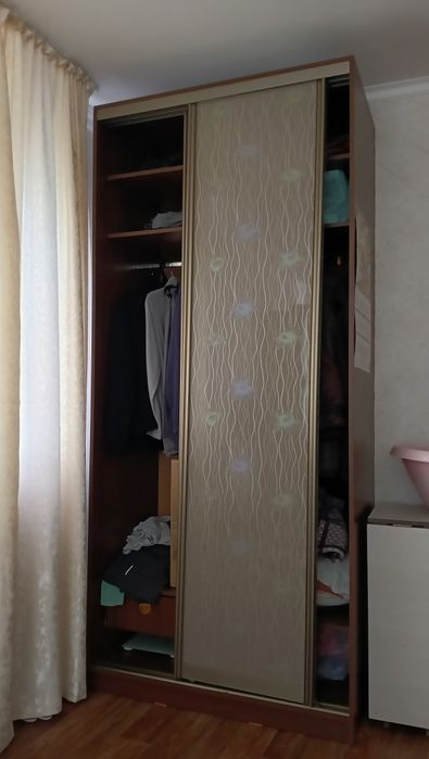 Продам шкаф недорого