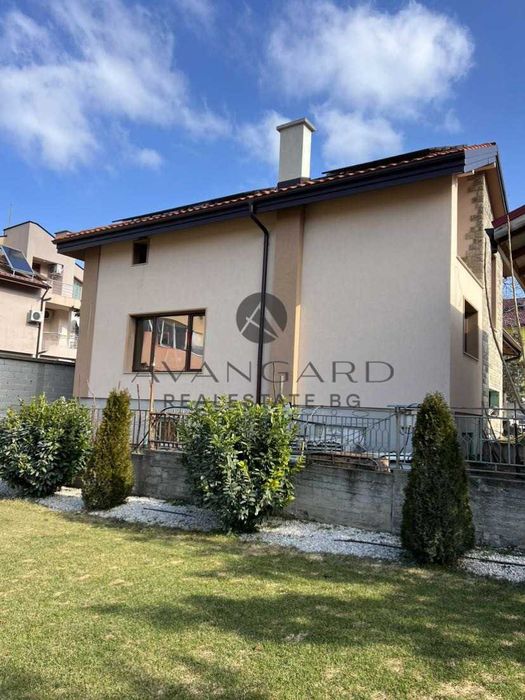 оф.22342 Двуетажна Къща Марково