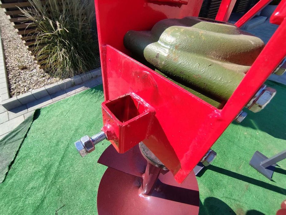 Burghiu de pământ 25 cm tractor 3 puncte – Piese de schimb