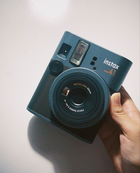 камера Instax Mini 41