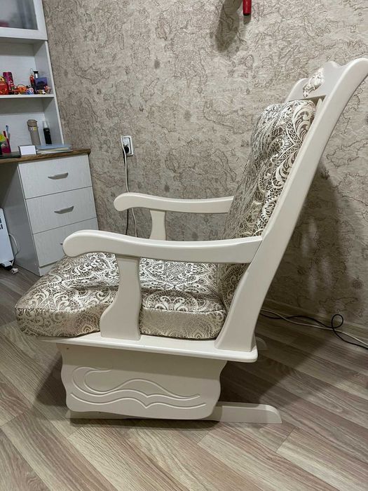Продам кресло-глайдер «Шерлок»