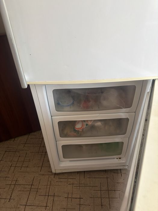 Продаю холодильник LG