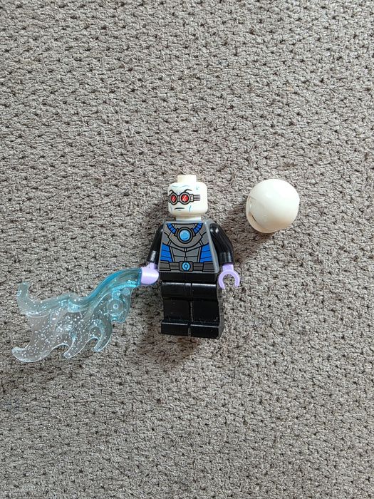 LEGO мини фигурки